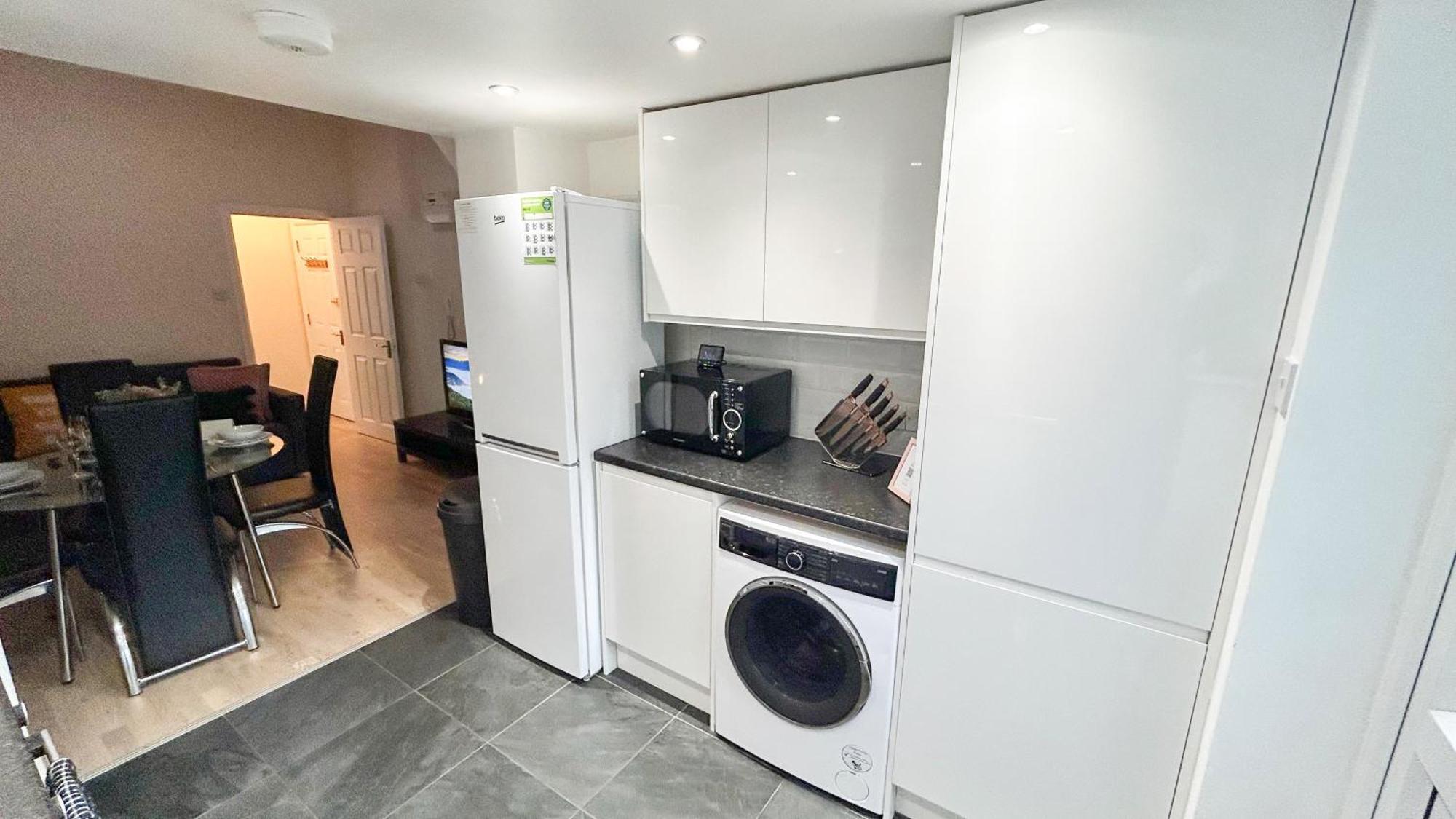 1-Bedroom Flat With Small Garden & Paid Parking In Finsbury Park, Highbury London Luaran gambar