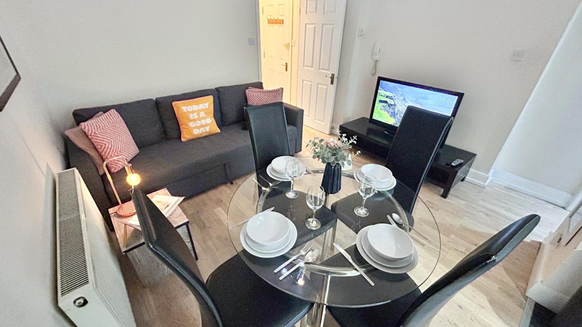 1-Bedroom Flat With Small Garden & Paid Parking In Finsbury Park, Highbury London Luaran gambar