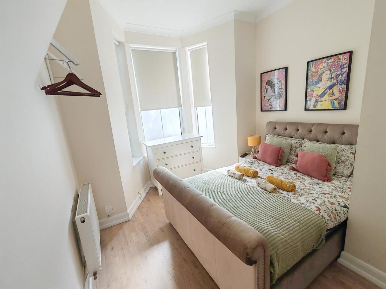 1-Bedroom Flat With Small Garden & Paid Parking In Finsbury Park, Highbury London Luaran gambar