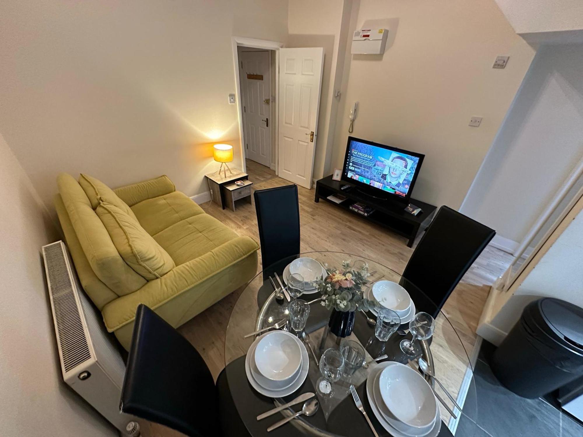 1-Bedroom Flat With Small Garden & Paid Parking In Finsbury Park, Highbury London Luaran gambar